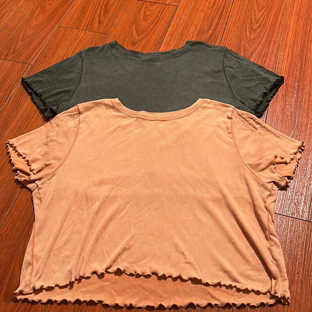 2 Aerie Crop top shirts